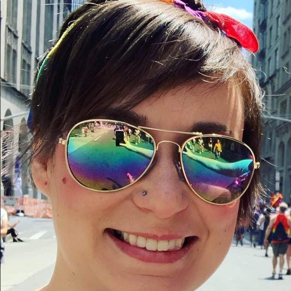 Meet your Posher, Lucy